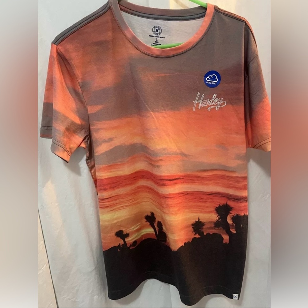 Hurley Mens Size Small Shirt Short Sleeve